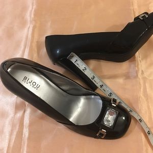 Bijou New York 👠Heels Size 81/2M Black